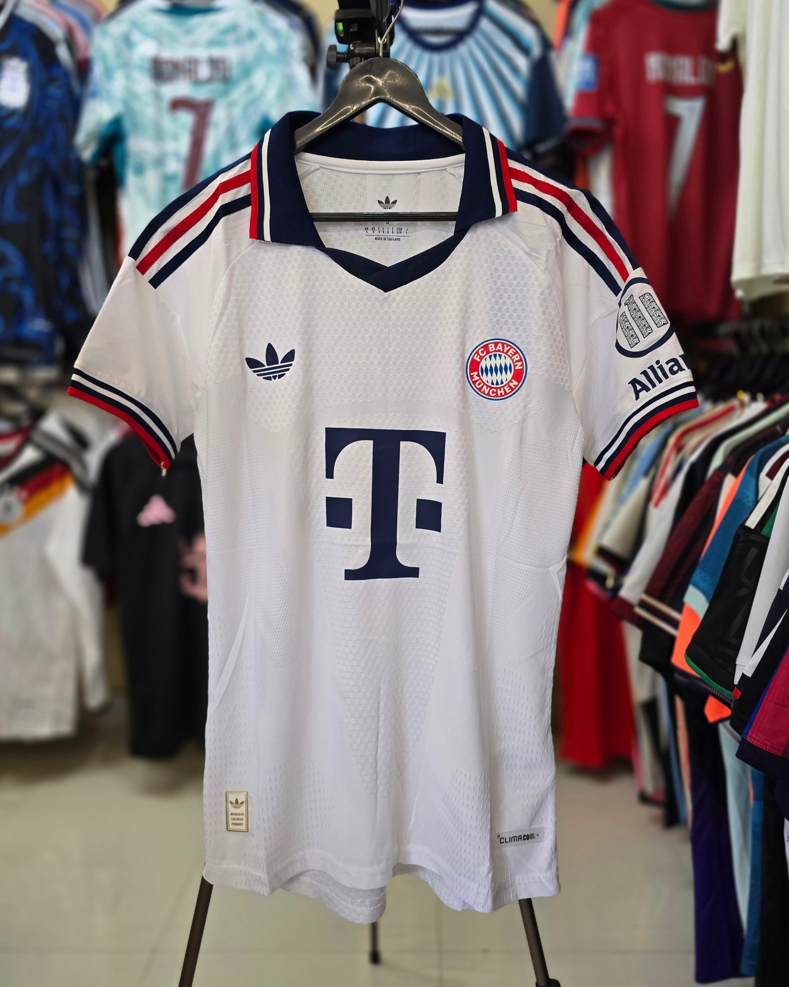 FC BAYREN AWAY JERSEY 2026-27.