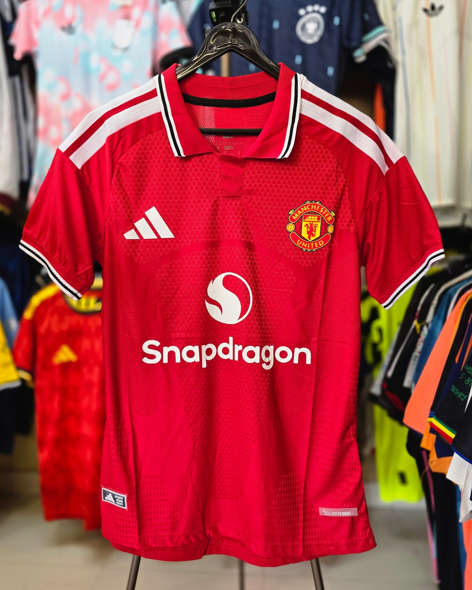 MANCHESTER UNITED HOME JERSEY 2026-27.