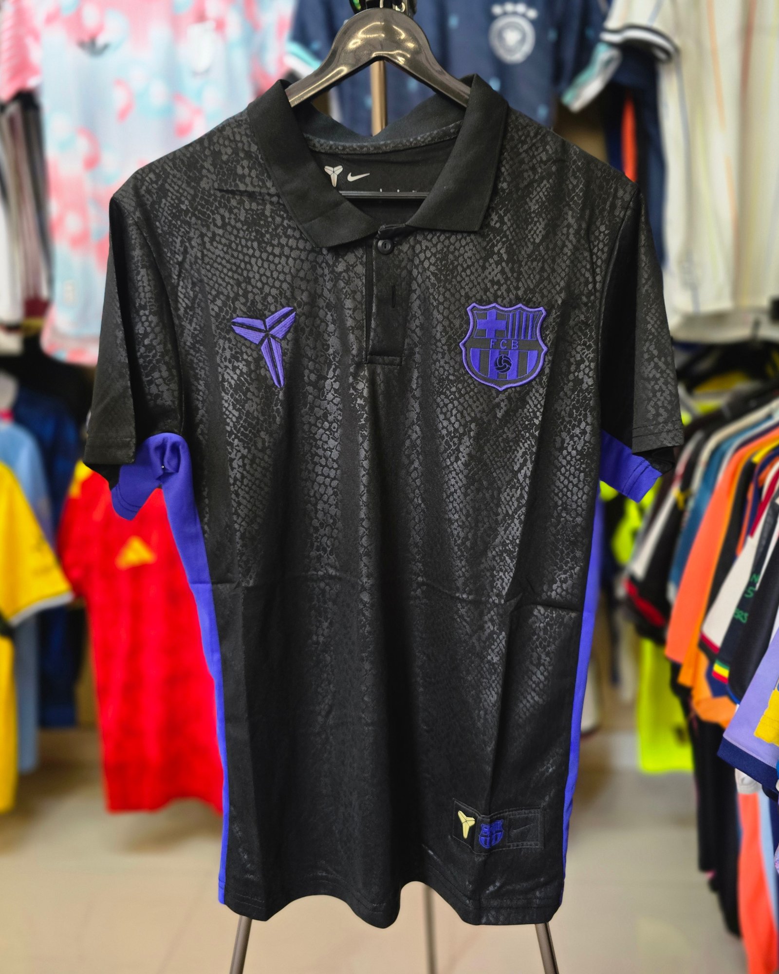 FC BARCELONA BLACK POLO TSHIRT